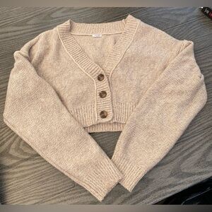 GARAGE CROP SWEATER WITH BUTTONS